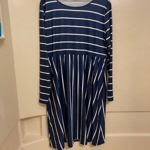 SIZE L LONG SLEEVE NAVY AND WHITE STRIPED DRESS, MIDI, KNIT MATERIAL
